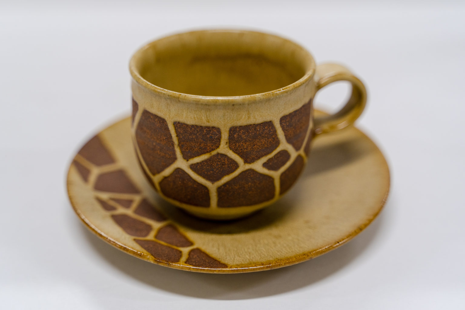 大谷焼き：コーヒー碗皿 Giraffeシリーズ